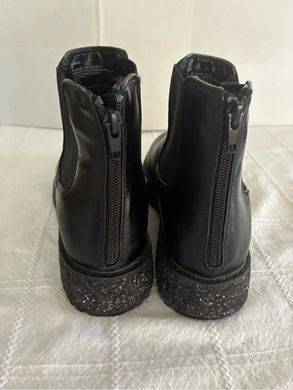 Steve Madden Kids' JHarper Glitter black platform Combat Boot Size 4